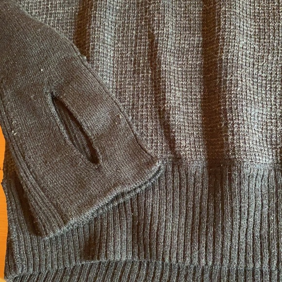 Lululemon sweater - Picture 2 of 3